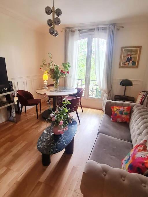 Appartement Apparemment Zone Olympique